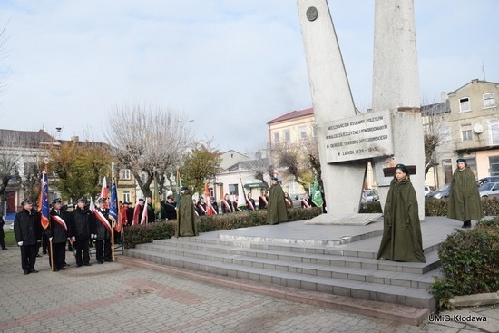 77100002 2745570628862161 2299244320244367360 o