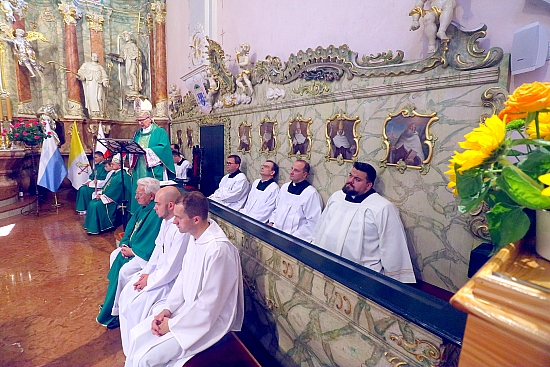 received 279586394606699