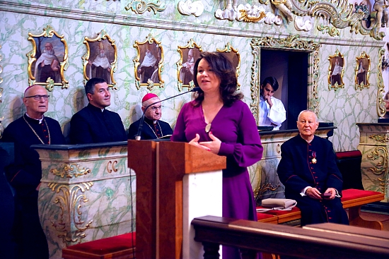 received 702817411651157